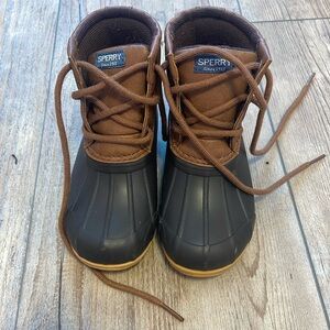 Sperry Port Boots Size 9